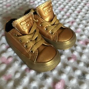 Gold converse shoes (toddler) 5c
